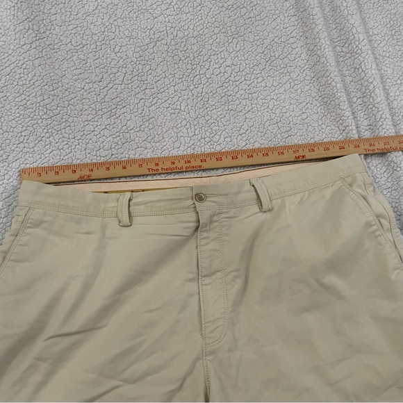 Tommy Bahama Mens 42 Stone Khaki Shorts Coastal Classic Preppy Cotton Blend - Picture 8 of 11